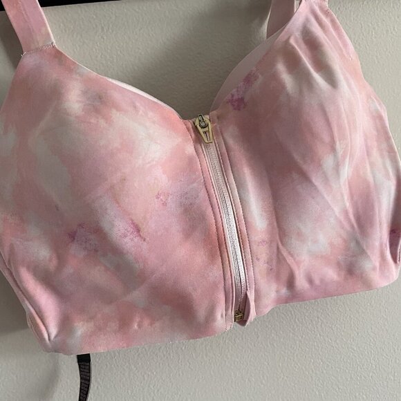 Victorias Secret Women 34C Pink Tie Dye Knockout Front Close Sports Bra - Picture 2 of 10